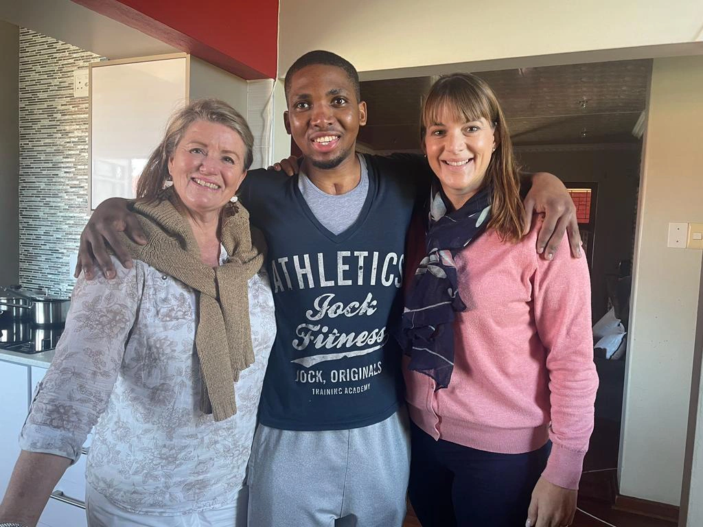 Able Maqashala, Gail and Shoneé